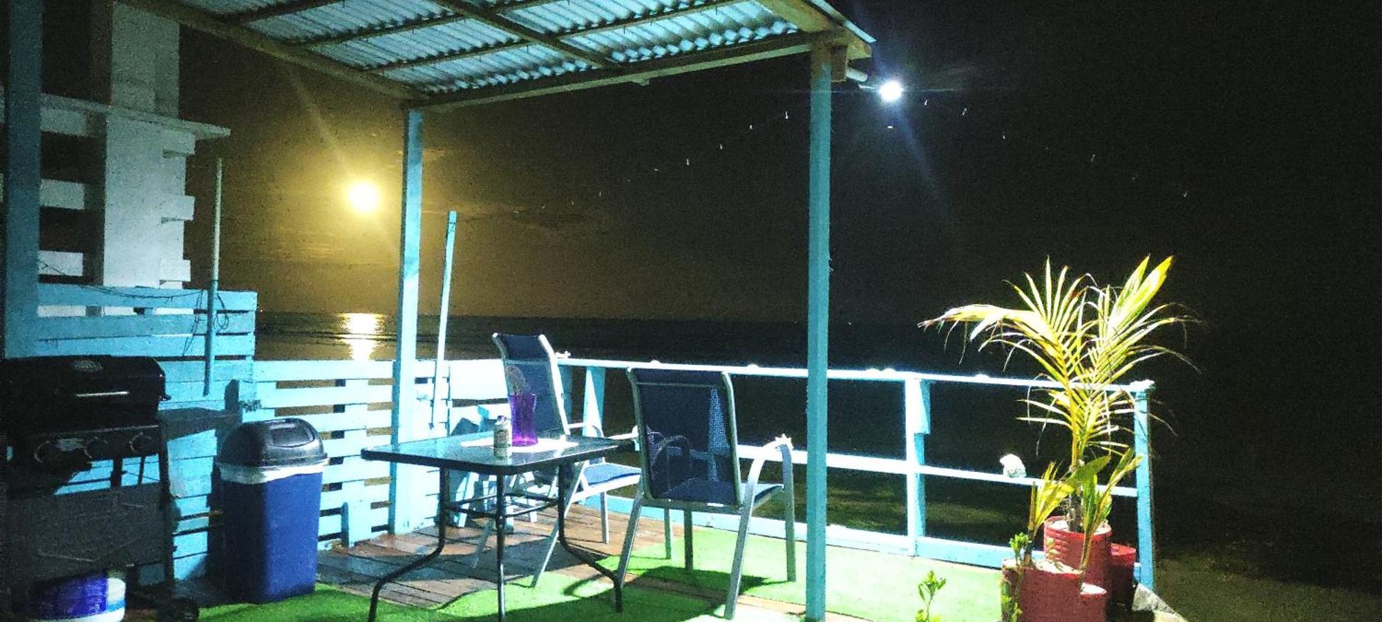 Hotel Victoria S Beach House Flowers Bay Exterior photo