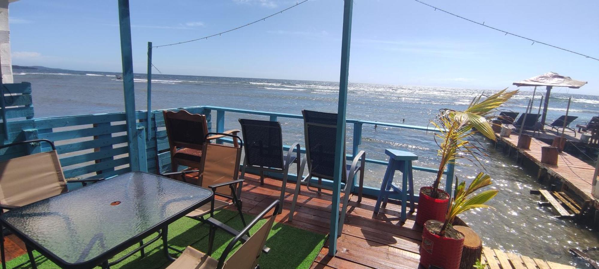 Hotel Victoria S Beach House Flowers Bay Exterior photo