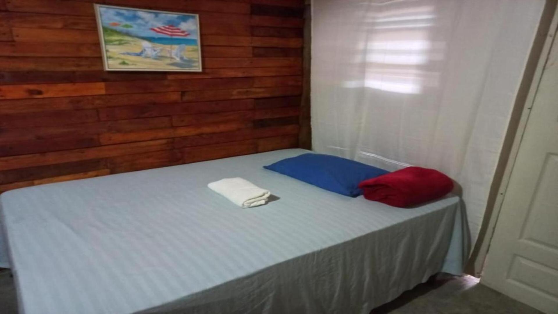 Hotel Victoria S Beach House Flowers Bay Exterior photo